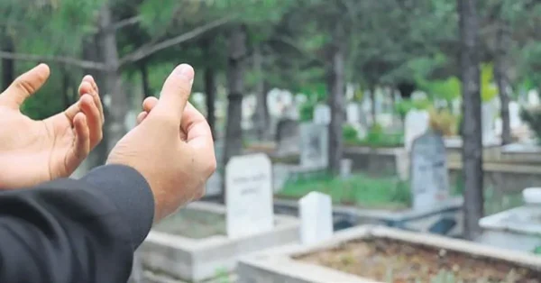 Why Do Turks Pour Water on Graves?